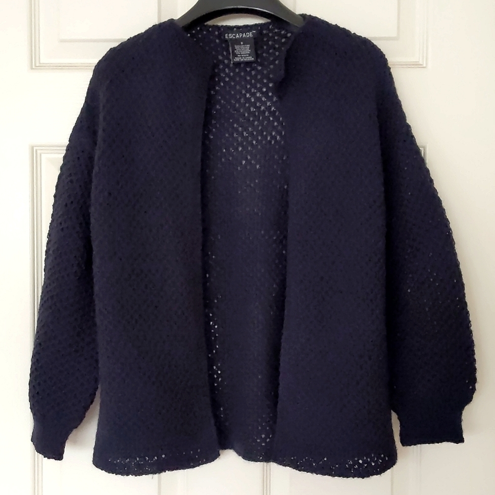 NWOT. Woman's Cotton/Cashmere blended crochet openfront cardigan sweater.